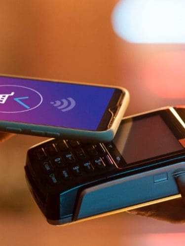 5 Mitos sobre los Pagos sin Contacto en Colombia