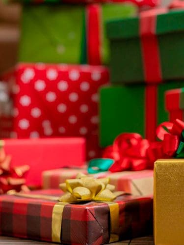 ¿Dónde Comprar Regalos Baratos en Colombia?: Guía para Navidad🎁